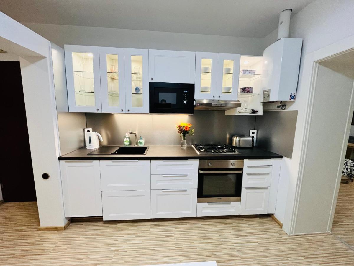 Appartement Lovely Nest! Just Beside Schoenbrunn Palace And Zoo! Wenen